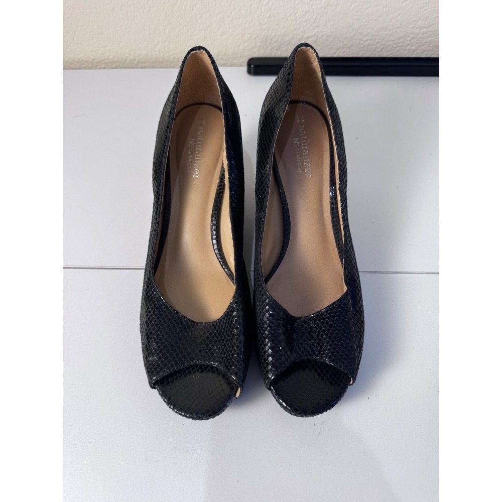 Naturalizer‎ Peep Toe Wedge Heels Women 8.5W Black Snakeskin Cork Minimalist